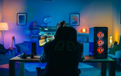 Amenajare cameră de gaming: 11+ idei pentru un man cave modern