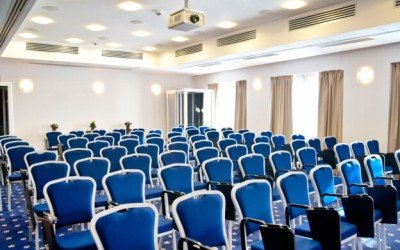 Number and design of chairs influences the success of the conferences