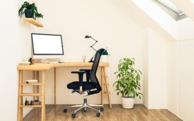 Amenajarea unei mansarde cu birou: 5 idei și sfaturi practice Amenajarea unei mansarde cu birou: 5 idei și sfaturi practice