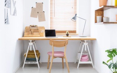 Birou pe balcon: 10 idei practice pentru a crea un spațiu de lucru perfect Birou pe balcon: 10 idei practice pentru a crea un spațiu de lucru perfect