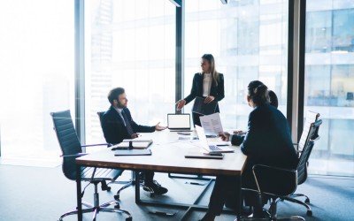 Organizarea unei întâlniri de afaceri la birou: 7 lucruri de care să ții cont Organizarea unei întâlniri de afaceri la birou: 7 lucruri de care să ții cont