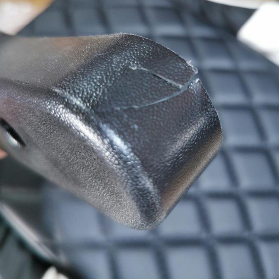 RESEALED - OFF 307 white eco-leather gaming chair