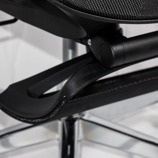 Black ergonomic office chair with lumbar support and 3D adjustable arms SYYT 9519