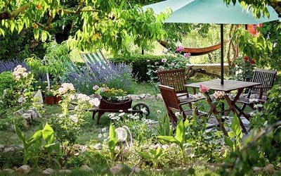 Cum sa iti amenajezi curtea cu mobilier de gradina